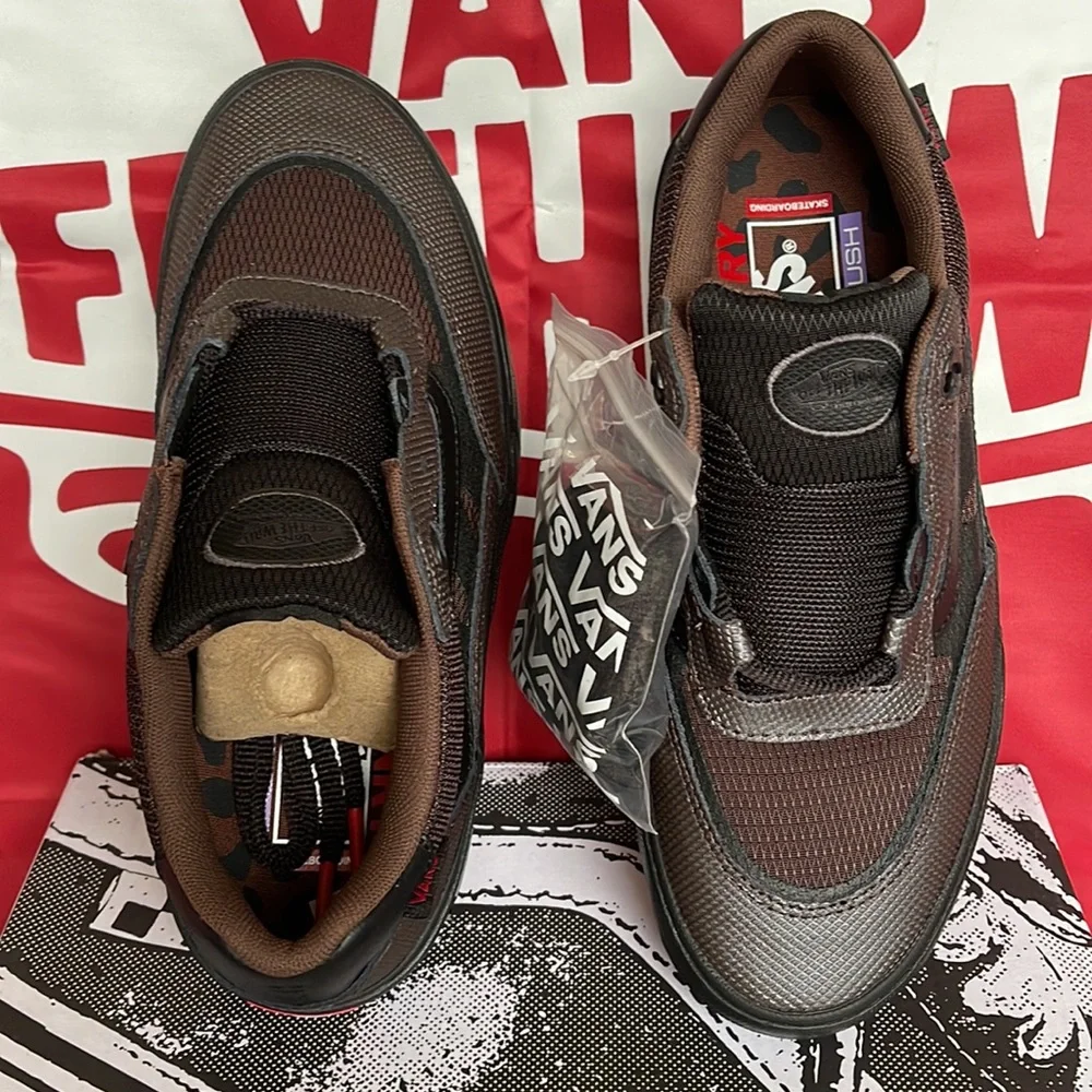 Vans Men’s Wayvee Justin Henry Coffee Bean sneakers